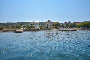 Apartment Ray of Sunshine