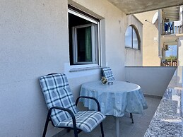 Apartments Veli Rat