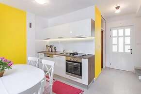 Apartment Burica