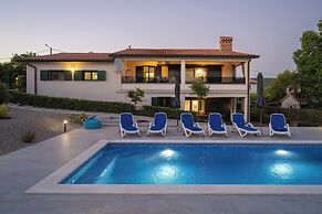 House Trget