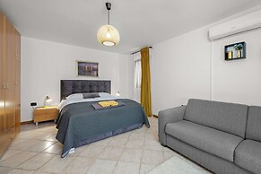 House Trget