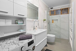 House Trget
