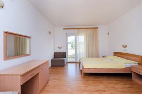 Apartments Josip S