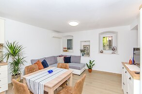 Apartment Sweet Nest