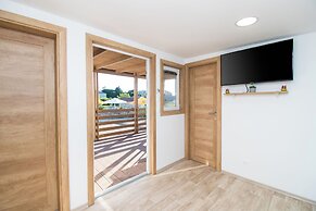 Mobile Home Banovi Dvori