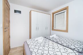 Mobile Home Banovi Dvori
