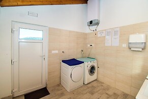 Mobile Home Banovi Dvori