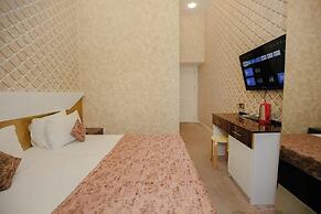 Dionis Hotel