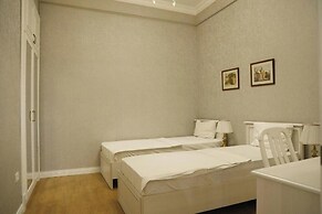 Dionis Hotel