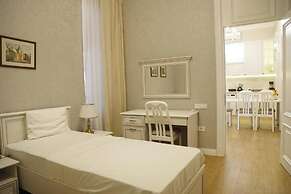 Dionis Hotel