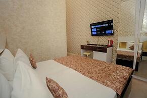 Dionis Hotel