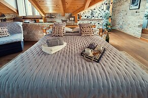 Apartment Gorgeous Historic Home