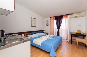 Apartments Luka