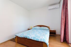 Apartments and Room Sime M