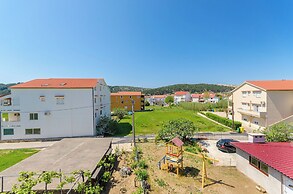 Apartments and Room Sime M