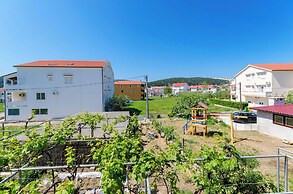 Apartments and Room Sime M