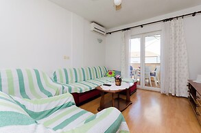 Apartments and Room Sime M