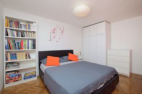 Apartment Hill