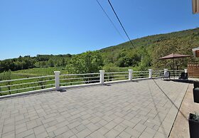 Apartment Hill