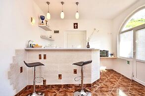 House House Roko
