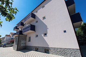 Apartment Lucija