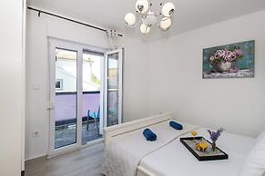 Apartment Lucija