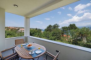 Apartment Karmen