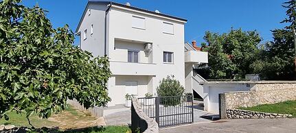 Apartment Karmen