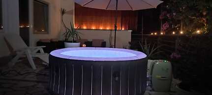 Apartment Jacuzzi Residence