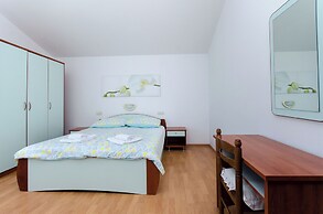 Apartments Marija P Lopar