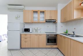 Apartments Marija P Lopar