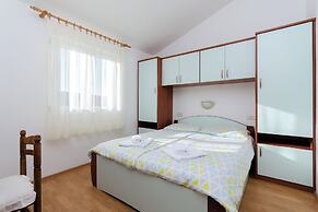 Apartments Marija P Lopar