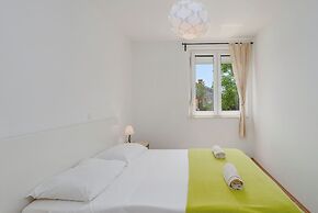 Apartments Marina