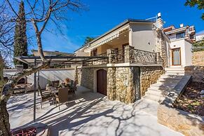 House Viktoria