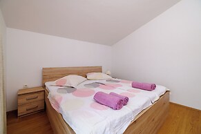 Apartments Anica J