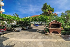 Apartments Anica J