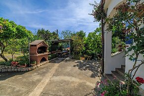 Apartments Anica J