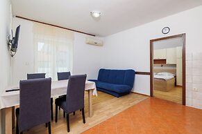 Apartments Anica J