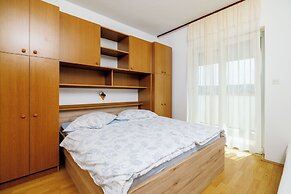 Apartments Anica J