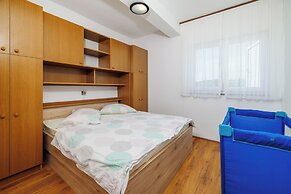 Apartments Anica J