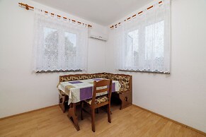 Apartments Anica J