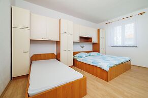 Apartments Anica J