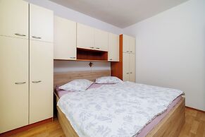 Apartments Anica J