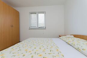 Apartments Ester