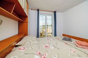 Apartments Ester