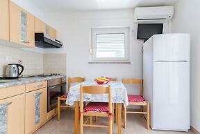 Apartments Ester