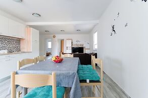 Apartments Ester