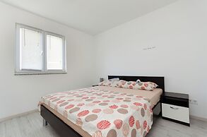 Apartments Ester
