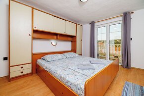 Apartments Ester