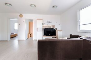 Apartments Ester